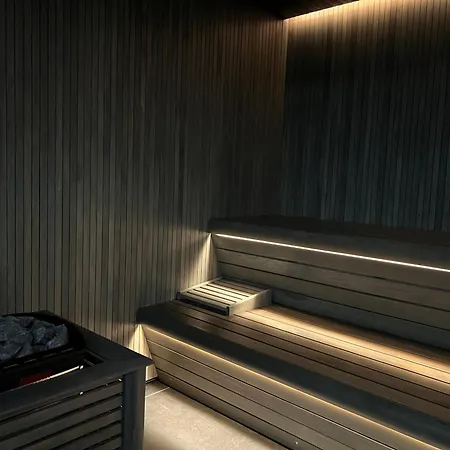 Cozy With Balcony, 5 Min Away From The Beach- Part Of The Family 'vicki Apart Варна