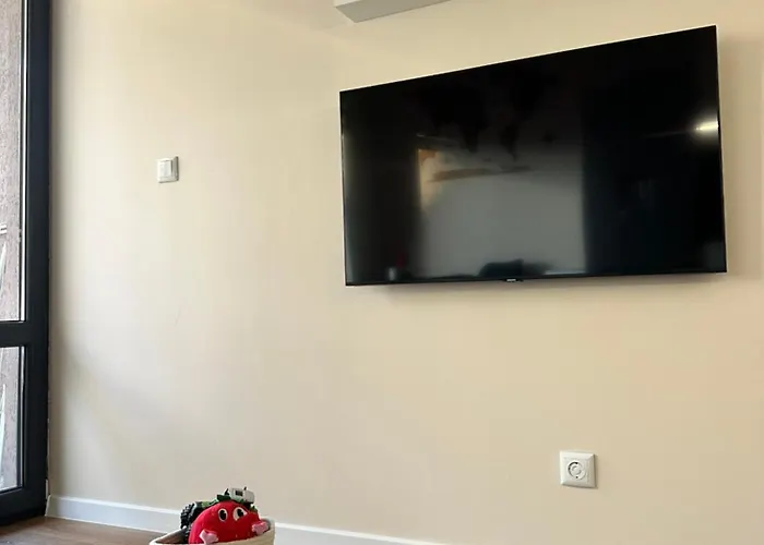 Cozy With Balcony, 5 Min Away From The Beach- Part Of The Family 'vicki Apart *