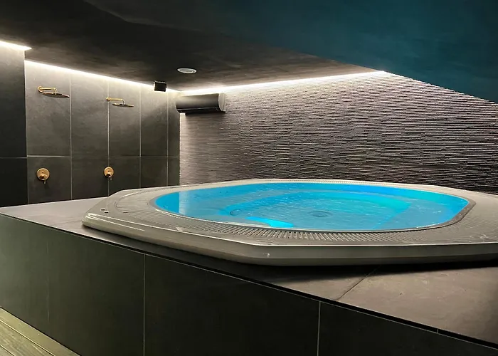 Cozy With Balcony, 5 Min Away From The Beach- Part Of The Family 'vicki Apart Варна