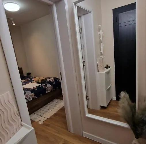 Appartement Cozy With Balcony, 5 Min Away From The Beach- Part Of The Family 'vicki Apart Varna